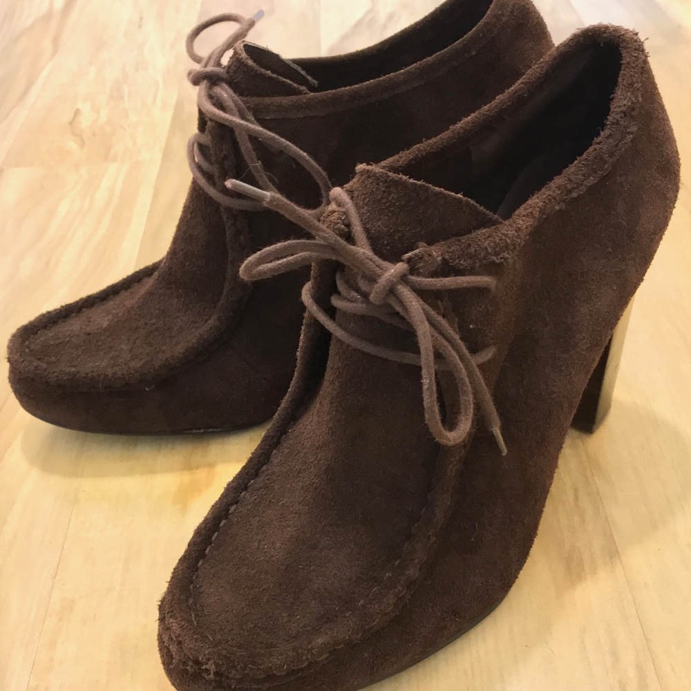 Lauren By Ralph Lauren Suede Oxford Pump